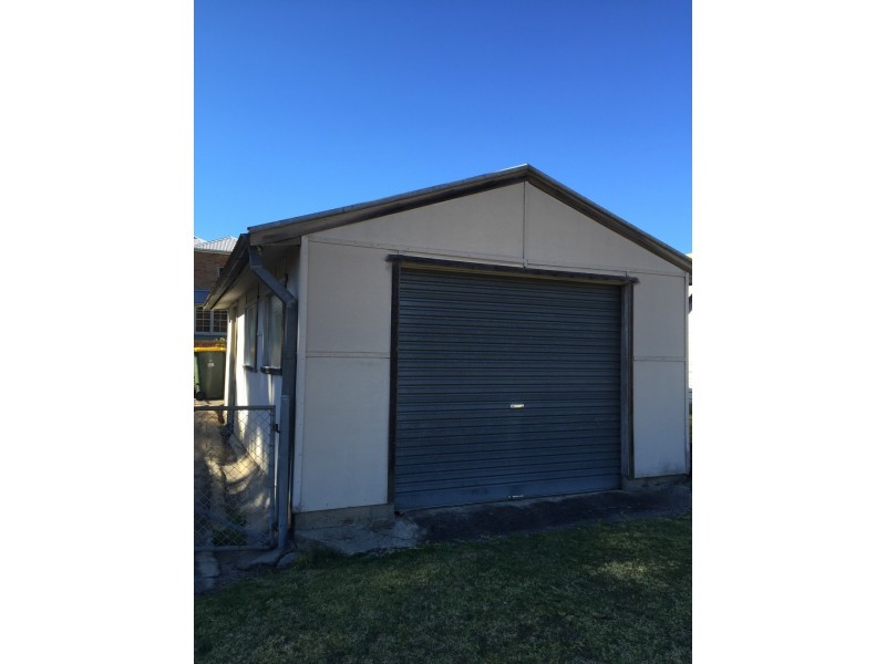 34 Sandford Avenue, Lithgow NSW 2790