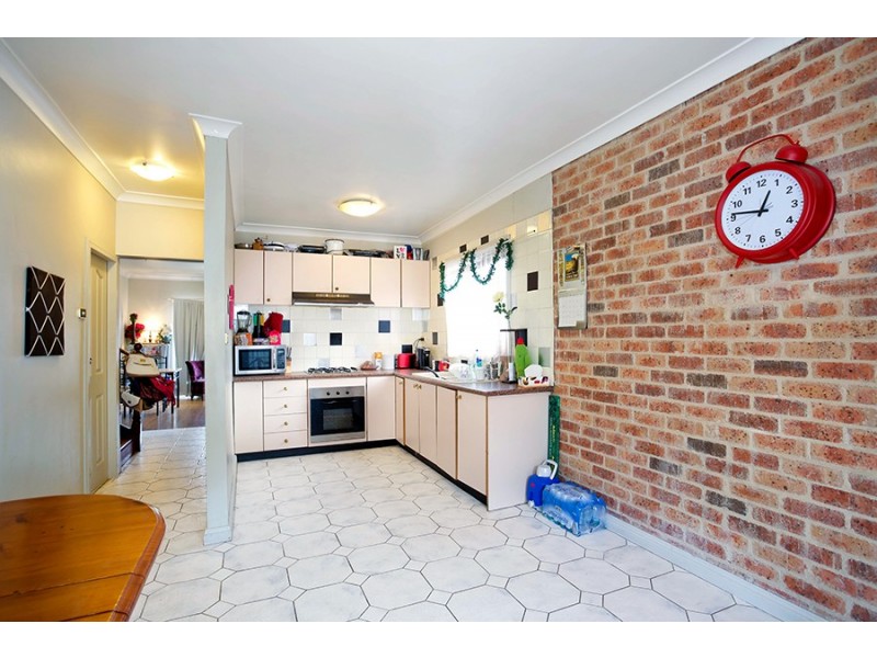 1 and 2 –  9 Ramsay Street, Lithgow NSW 2790