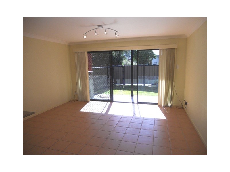 2/61 Moore Street, Austinmer NSW 2515