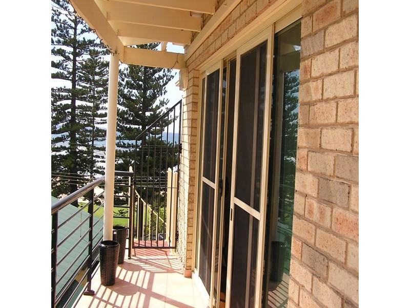 2/110 Lawrence Hargrave Drive, Austinmer NSW 2515
