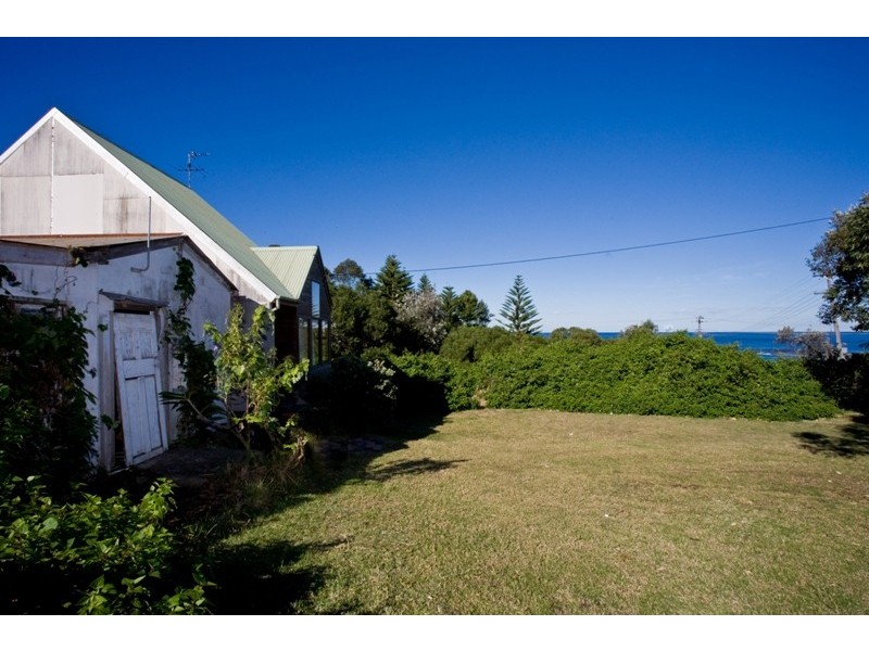 4 Squires Cresent, Coledale NSW 2515