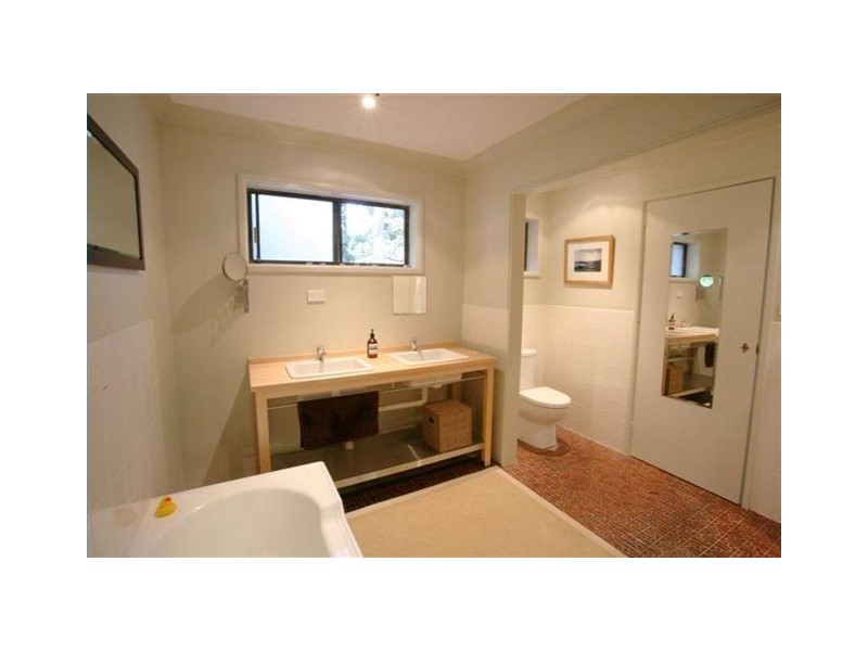 8  Old Coast Road, Stanwell Park NSW 2508