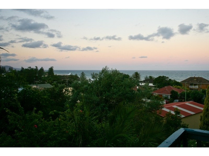 2/136 Lawrence Hargrave Dr, Austinmer NSW 2515