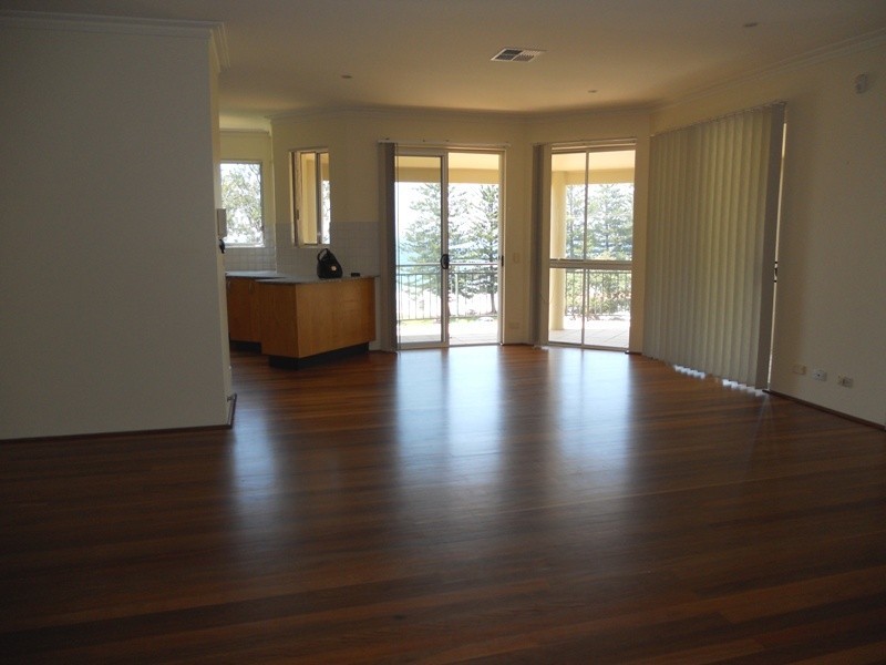 682 Lawrence Hargrave Drive, Coledale NSW 2515