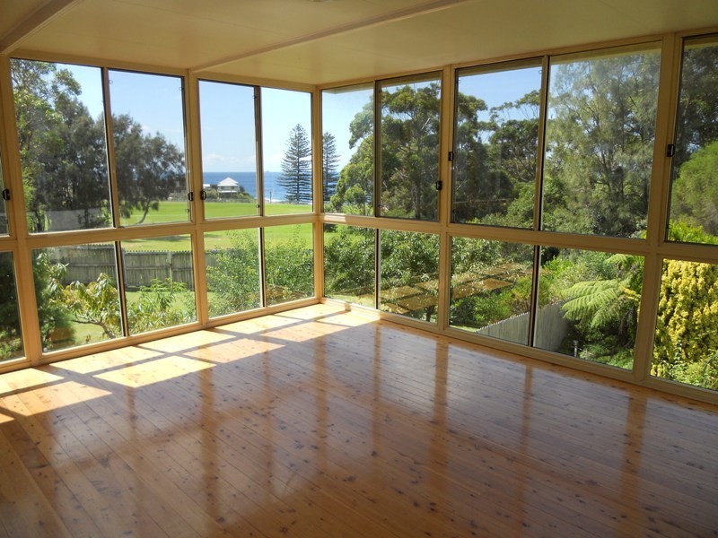 4 Elanora Pl, Coledale NSW 2515