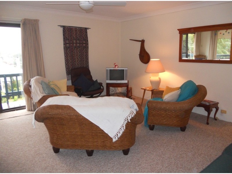 2/136 Lawrence Hargrave Dr, Austinmer NSW 2515