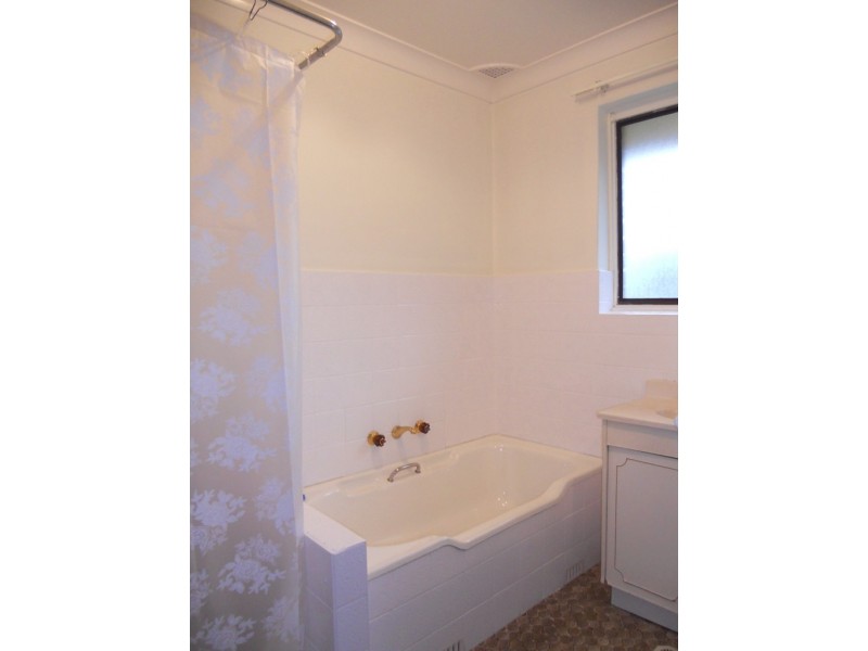 2/136 Lawrence Hargrave Dr, Austinmer NSW 2515