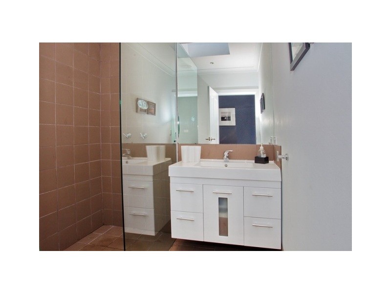 19 Dam Rd, Wombarra NSW 2515