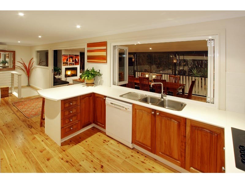 10 Foothills Rd, Austinmer NSW 2515