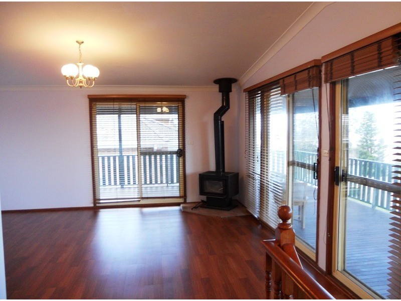 16 Railway Terrace, Scarborough NSW 2515