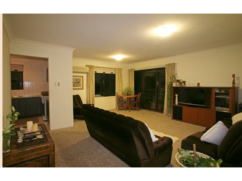 2/136 Lawrence Hargrave Dr, Austinmer NSW 2515