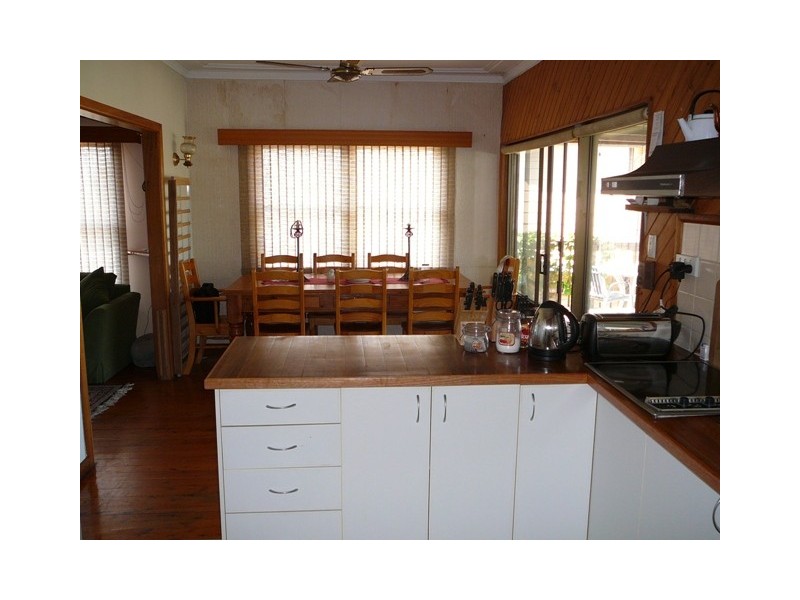 62 Princes Highway, Thirroul NSW 2515