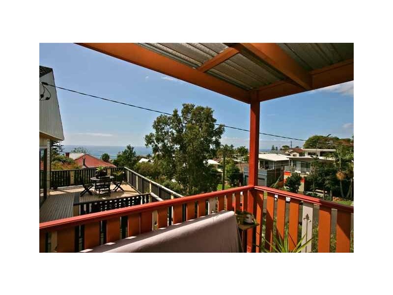 18 Young St, Coledale NSW 2515