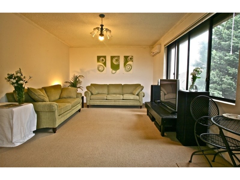 2/6 Murranar Rd, Towradgi NSW 2518