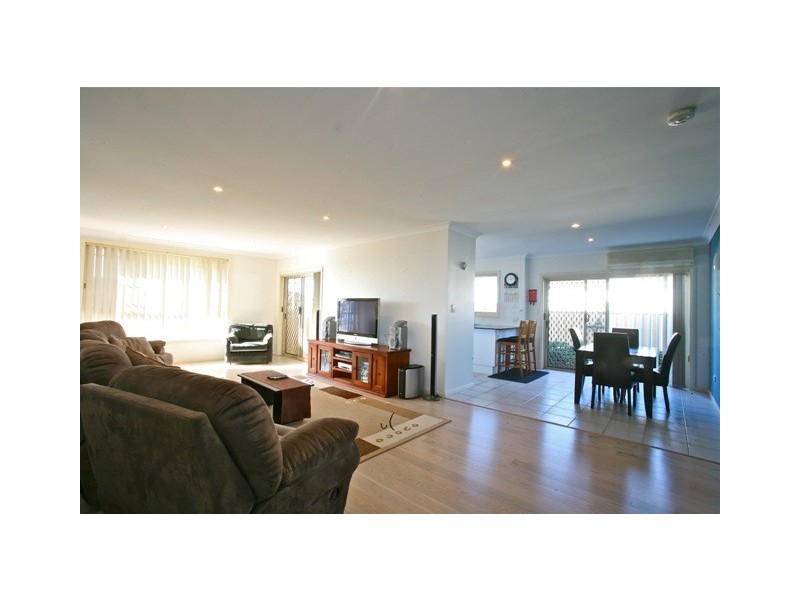 6/140 Meadow St, Balgownie NSW 2519