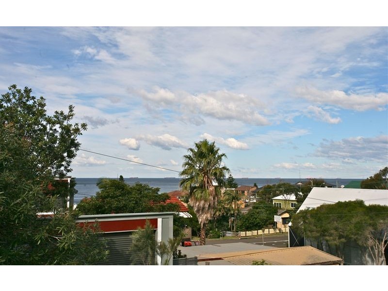 6 Young St, Coledale NSW 2515