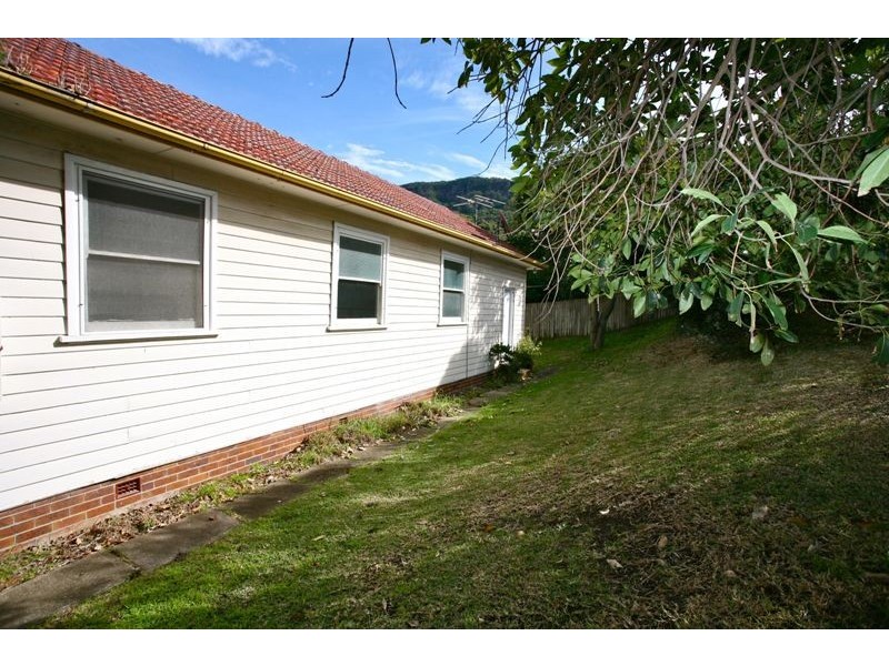 6 Young St, Coledale NSW 2515