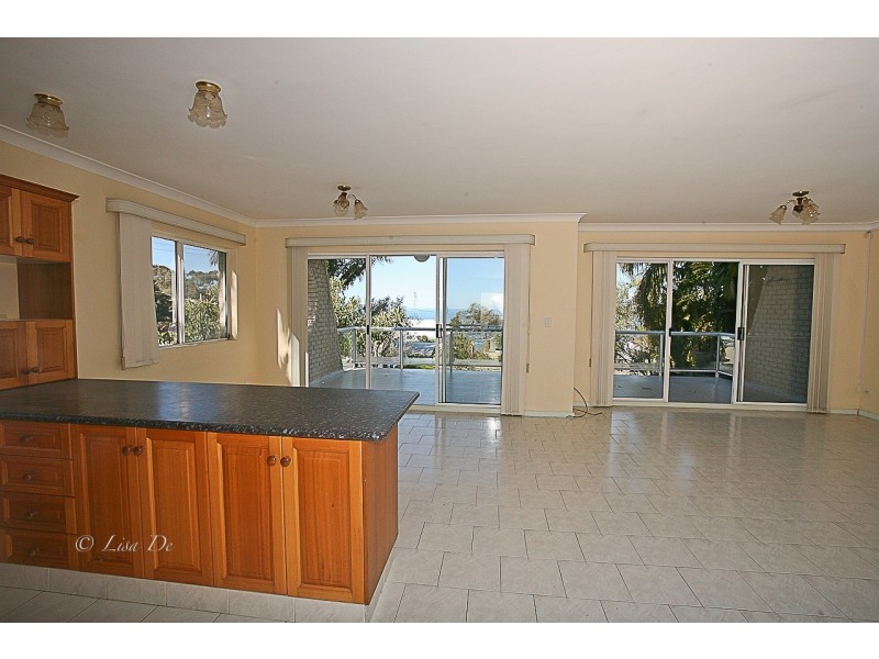 554 Lawrence Hargrave Dr, Wombarra NSW 2515