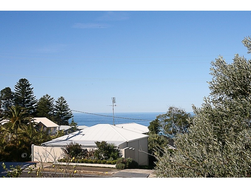 554 Lawrence Hargrave Dr, Wombarra NSW 2515