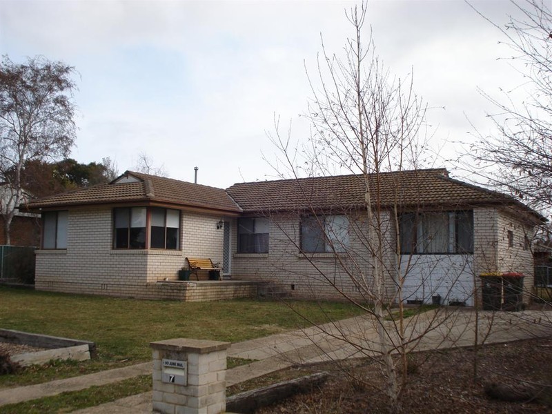 7 Napier Street, Blayney NSW 2799