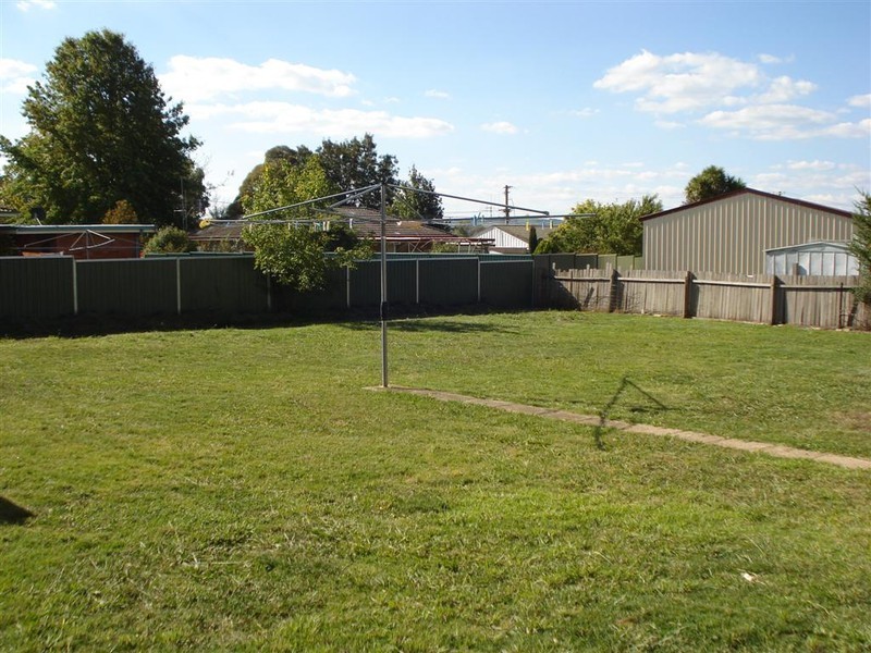 7 Napier Street, Blayney NSW 2799