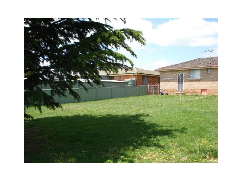 18 Ewin Street, Blayney NSW 2799