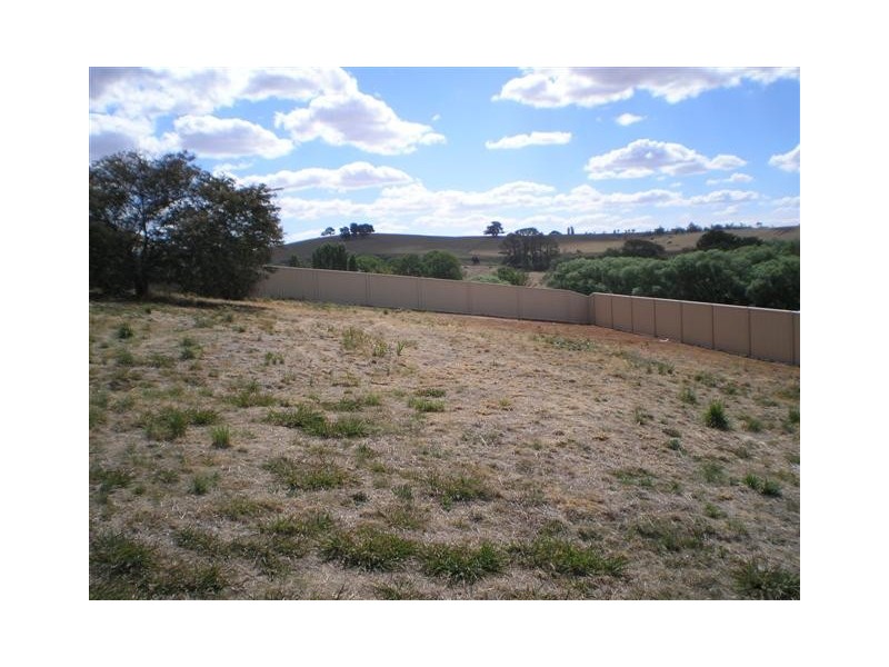 9 Athols Street, Blayney NSW 2799