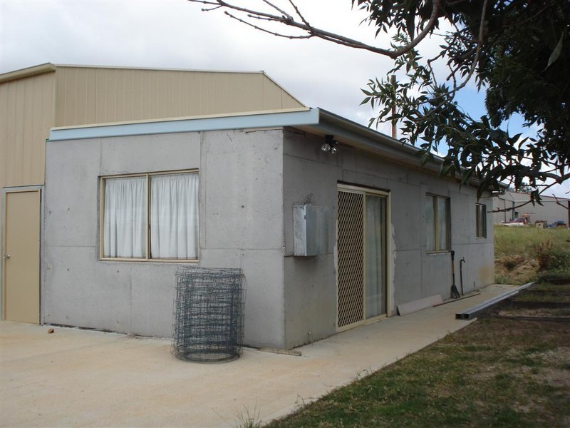 27 Tollbar Street, Blayney NSW 2799