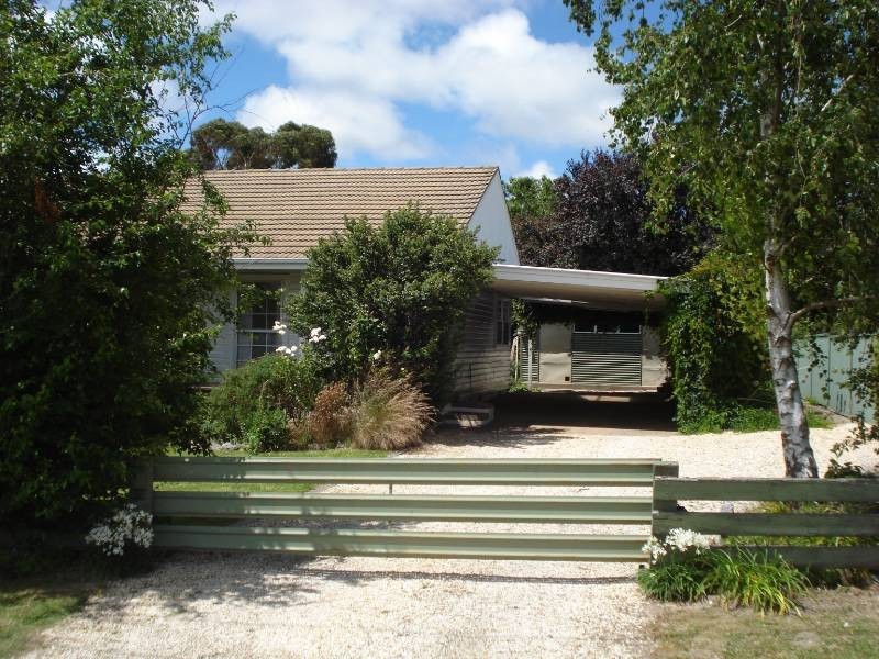 1 Rowlands Street, Blayney NSW 2799