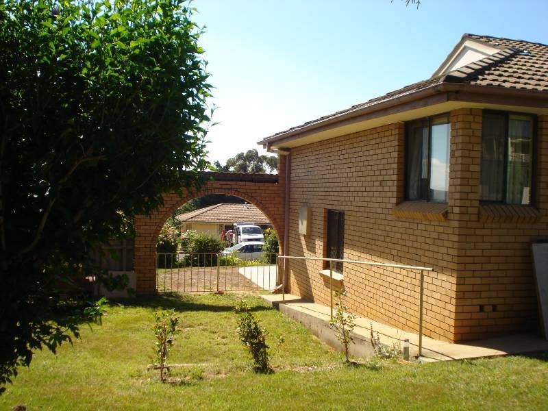 32 Maple Crescent, Blayney NSW 2799