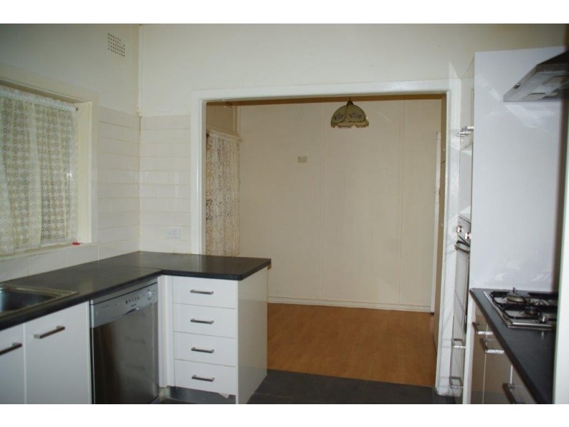 91 MARSH STREET, Wellington NSW 2820