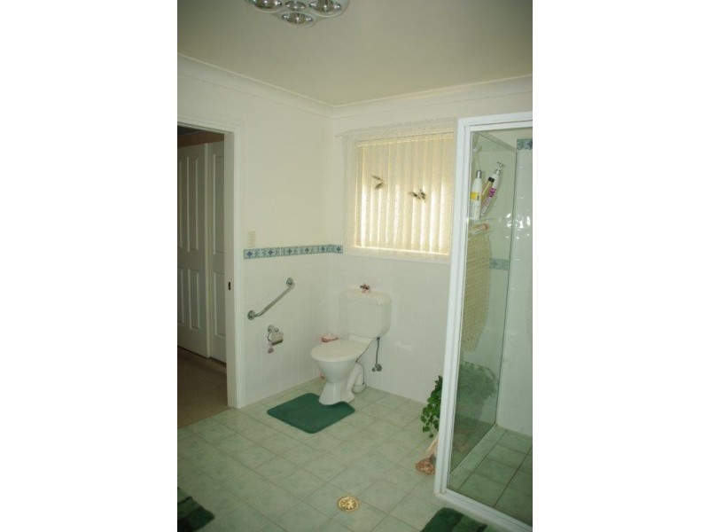 Unit 2 – 9 WHITELEY STREET, Wellington NSW 2820