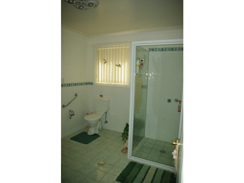 Unit 2 – 9 WHITELEY STREET, Wellington NSW 2820