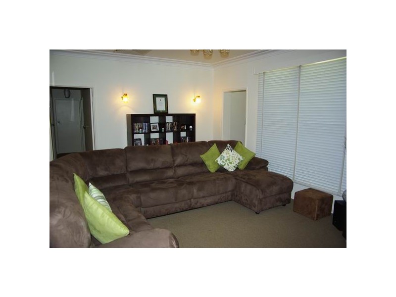 5 Arthur Street, Wellington NSW 2820