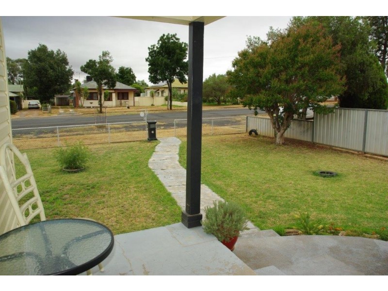 19 Hawkins Street, Wellington NSW 2820