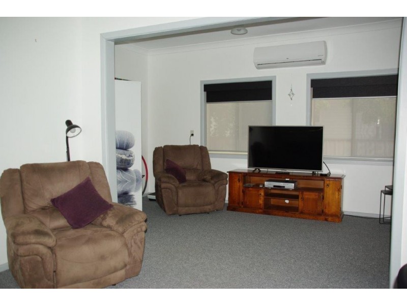 19 Hawkins Street, Wellington NSW 2820