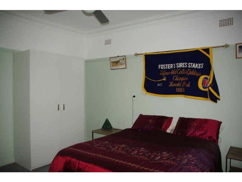 19 Hawkins Street, Wellington NSW 2820