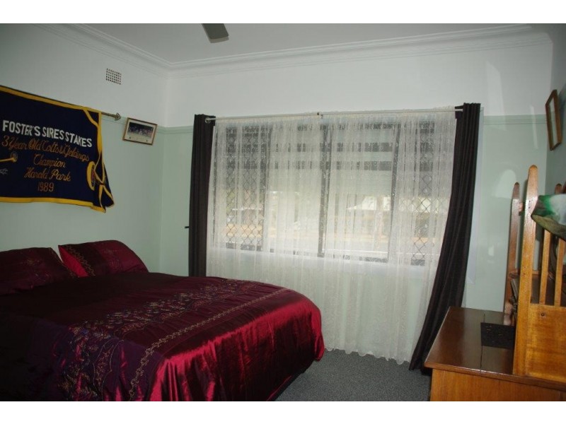 19 Hawkins Street, Wellington NSW 2820