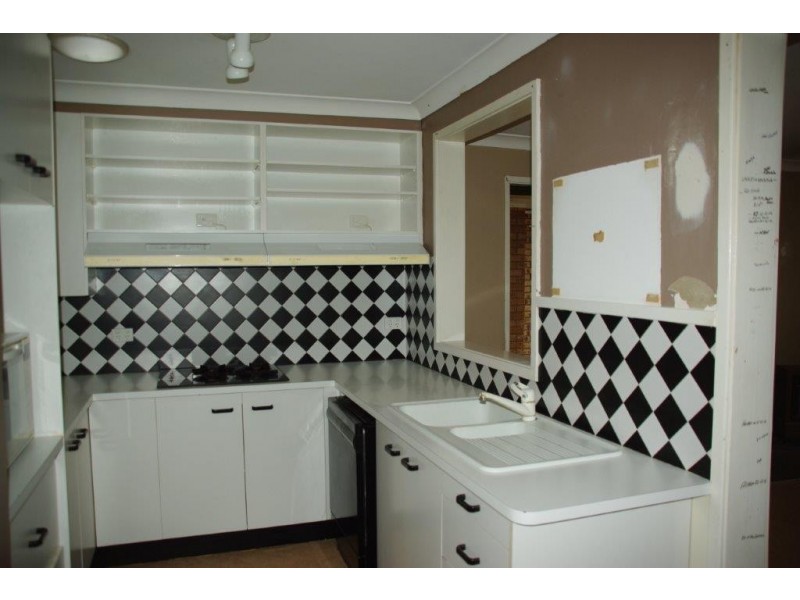 134 Whiteley Street, Wellington NSW 2820