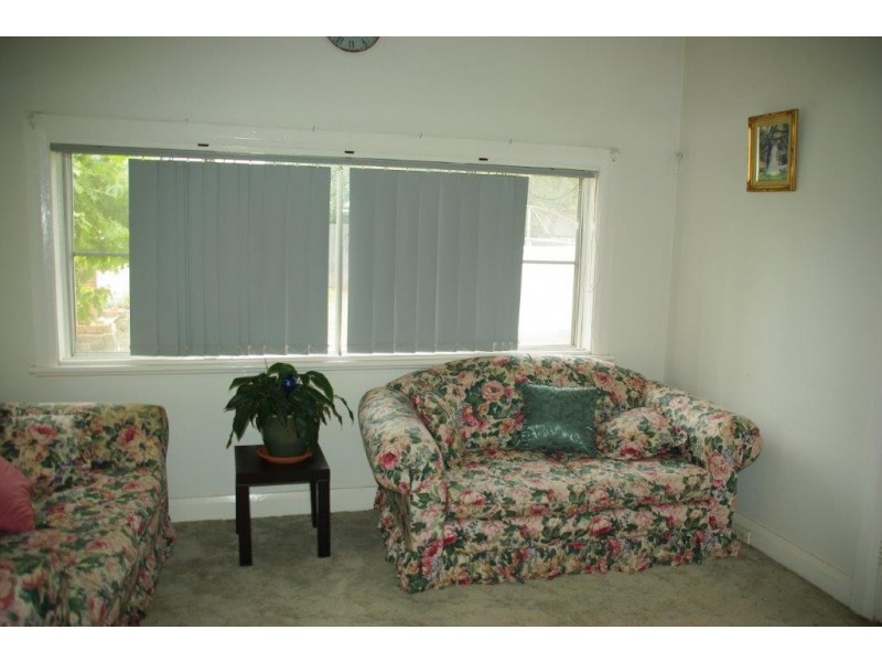 26 Lee Street, Wellington NSW 2820