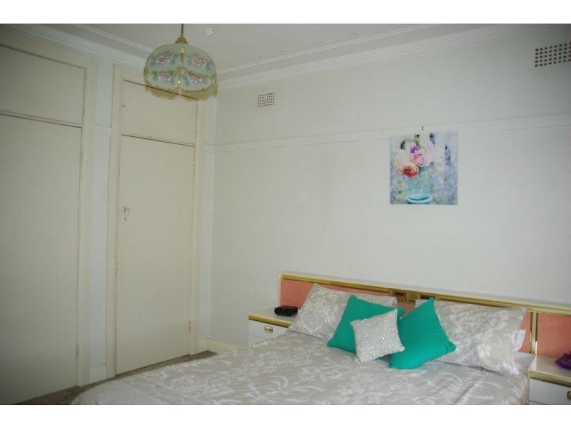 26 Lee Street, Wellington NSW 2820