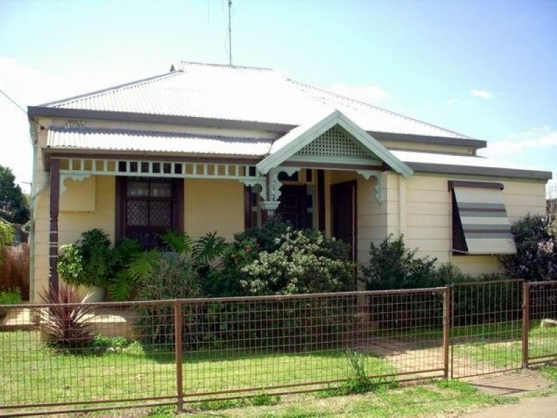 72 Maxwell Street, Wellington NSW 2820