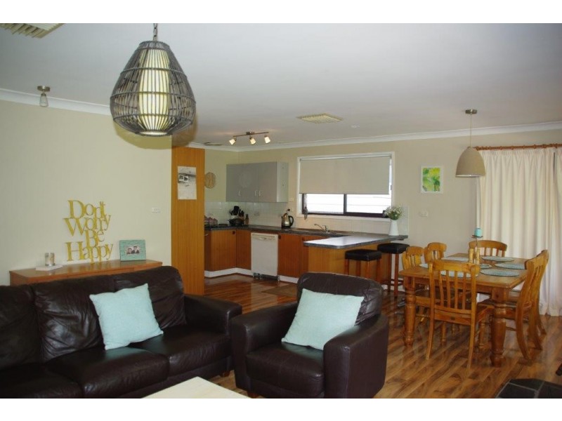 35 Montefiores Street, Wellington NSW 2820