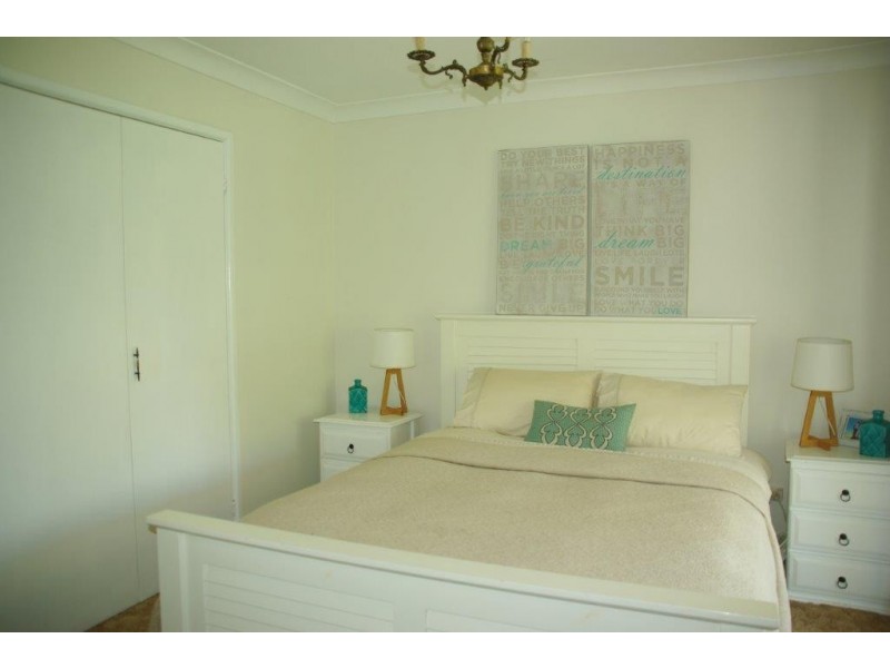 35 Montefiores Street, Wellington NSW 2820