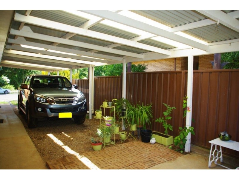 85 Gobolion Street, Wellington NSW 2820