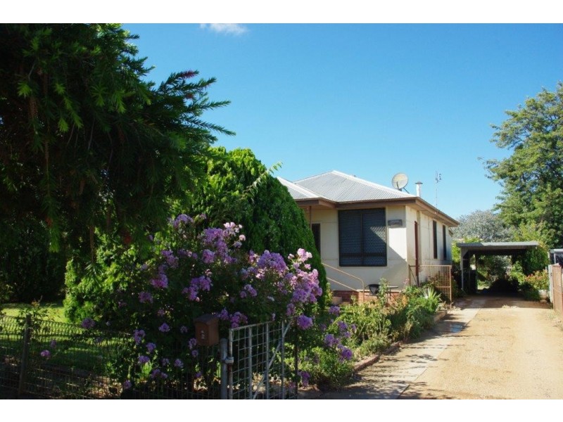 5 Glasson Street, Wellington NSW 2820