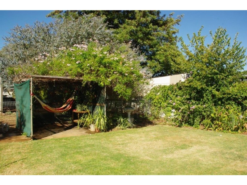 5 Glasson Street, Wellington NSW 2820