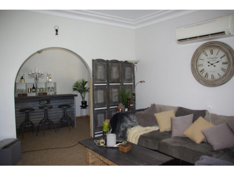 5 Glasson Street, Wellington NSW 2820