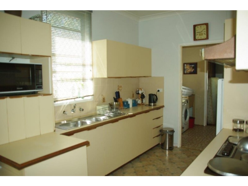 5 Glasson Street, Wellington NSW 2820