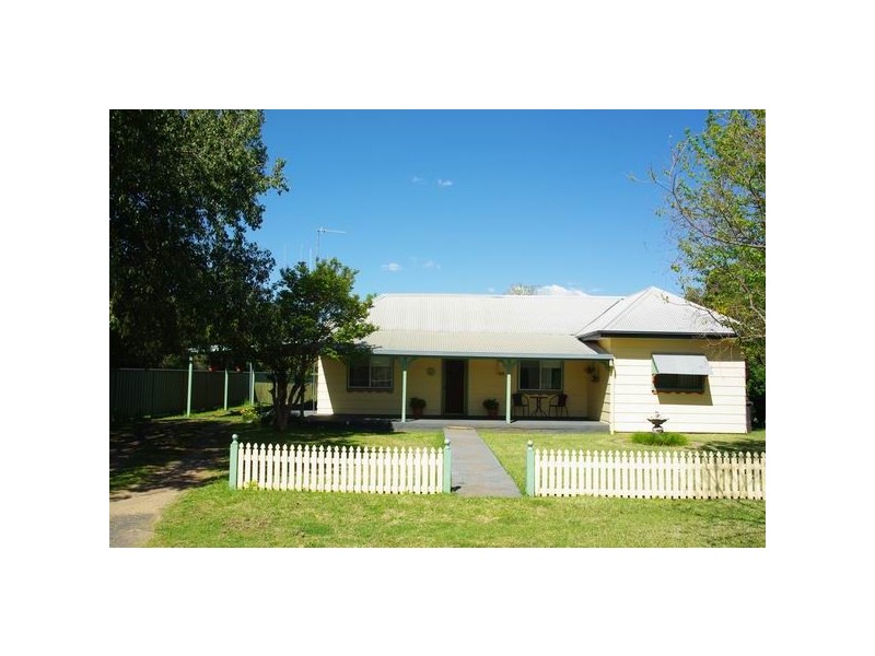 60 Gipps Street Montefiores via, Wellington NSW 2820